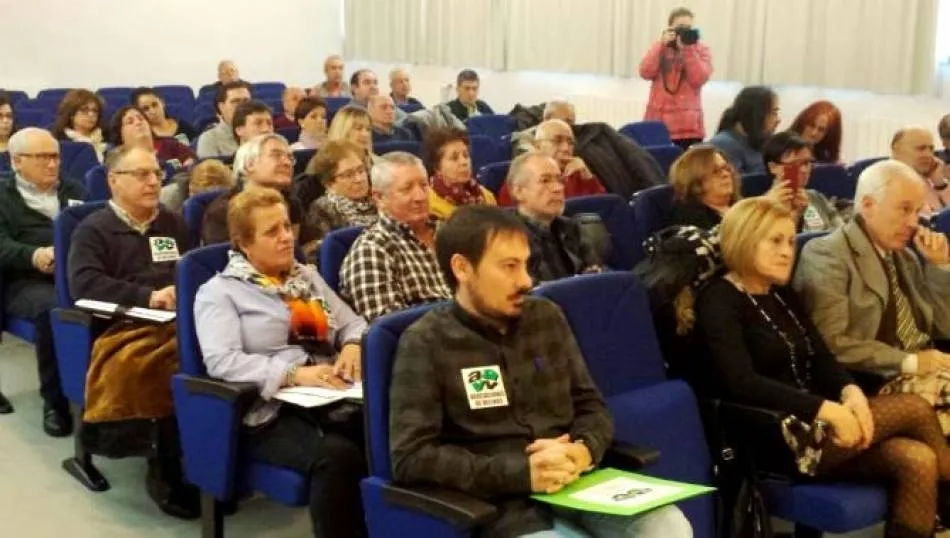 Reunión regional de colectivos vecinales para abordar un nuevo modelo de participación ciudadana