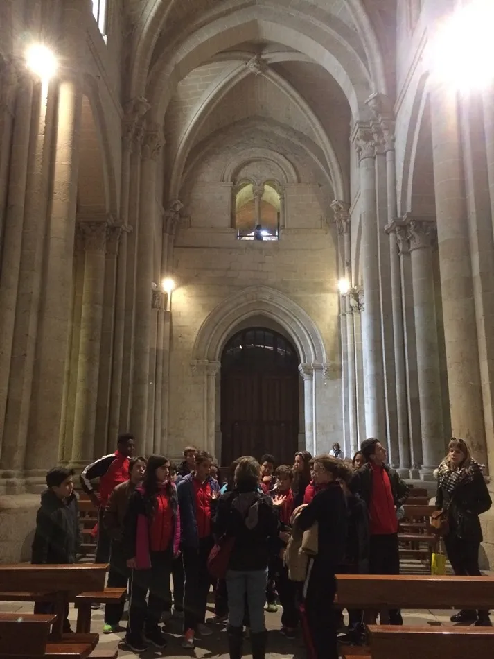 Foto 9 - Alumnos del colegio Padres Trinitarios disfrutan una visita guiada en ingl&eacute;s por el casco...