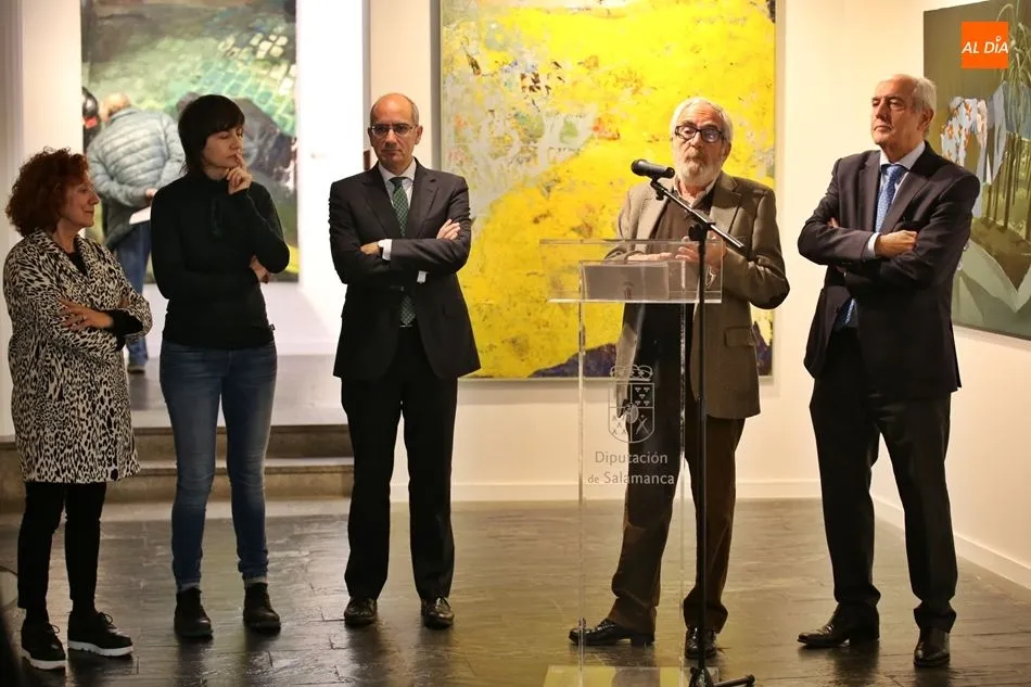 El presidente de la Diputación y el presidente de Fundación Gaceta, acompañados de miembros del jurado