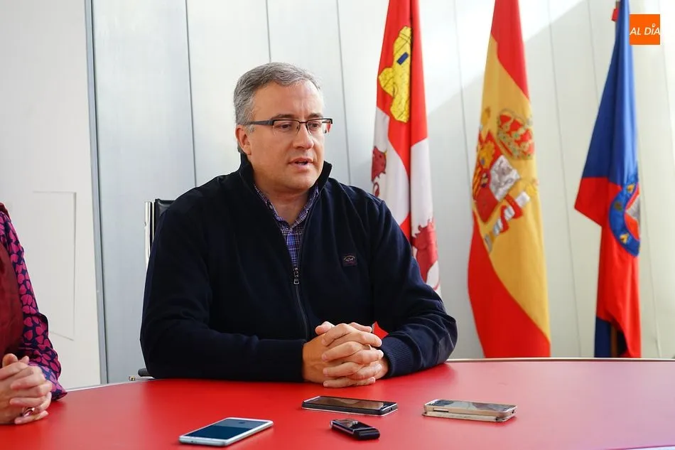 Foto 9 - Encarnaci&oacute;n P&eacute;rez visita Guijuelo para tratar sobre futuros proyectos municipales y...