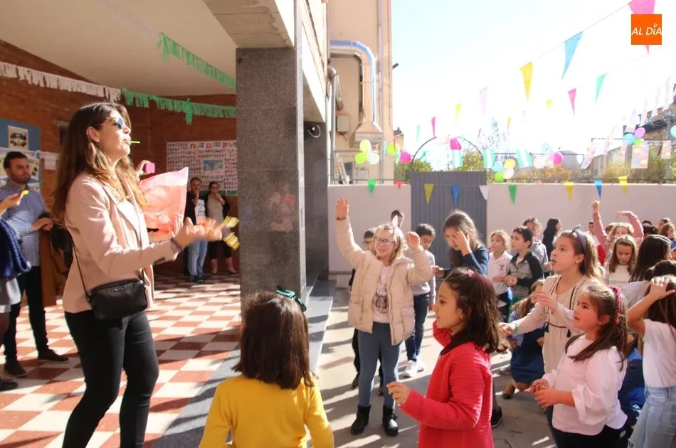 Foto 5 - El colegio Santa Isabel celebra la fiesta de su patrona