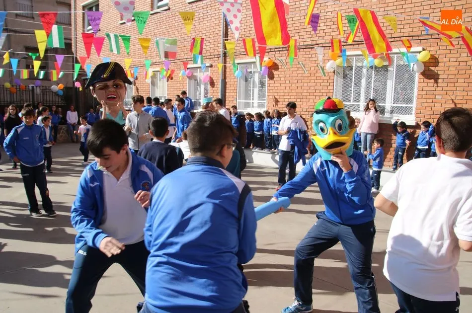 Foto 4 - El colegio Santa Isabel celebra la fiesta de su patrona