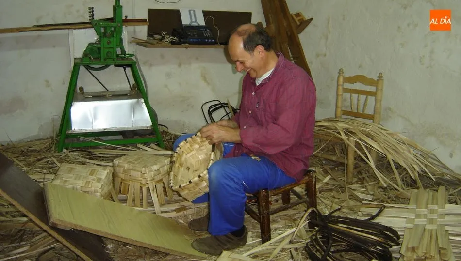 Ruta de senderismo para conocer la artesanía del castaño