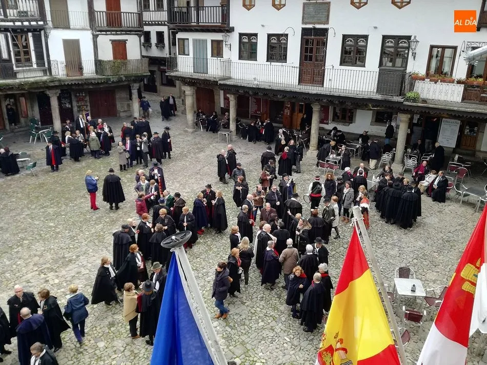 Foto 2 - La Alberca se viste de capa espa&ntilde;ola