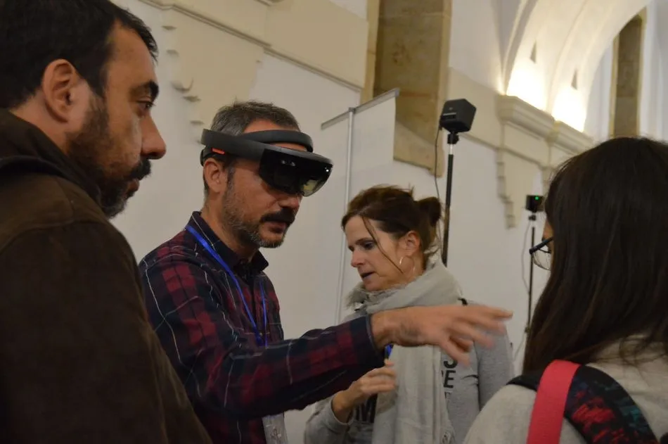 Foto 3 - La Pontificia analiza la realidad virtual y aumentada aplicadas a la educaci&oacute;n y a la formaci&oacute;n  