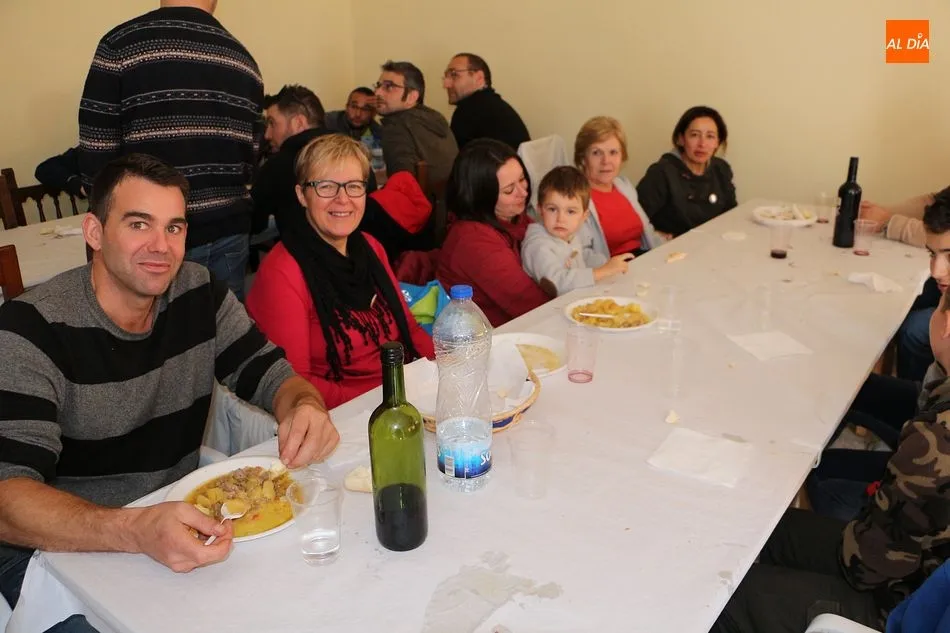 Foto 7 - Dos centenares de personas disfrutan de las jornadas micol&oacute;gicas