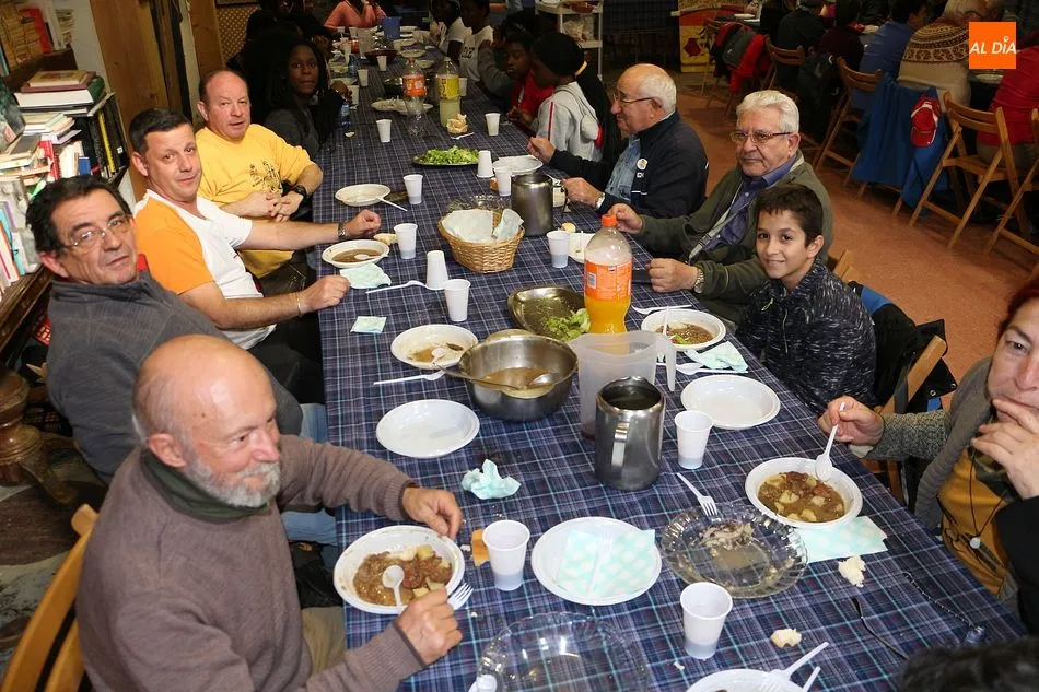 Foto 2 - Acasan celebra su jornada de setas y ya piensa en belenes