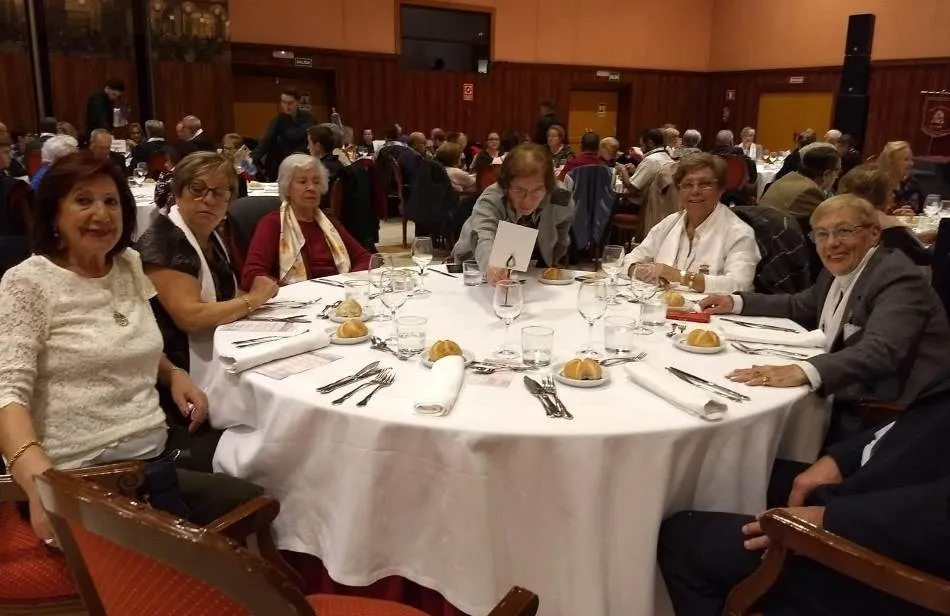Foto 4 - Los Amigos de la Capa de Ciudad Rodrigo participan en el XX Encuentro Nacional de Capistas  