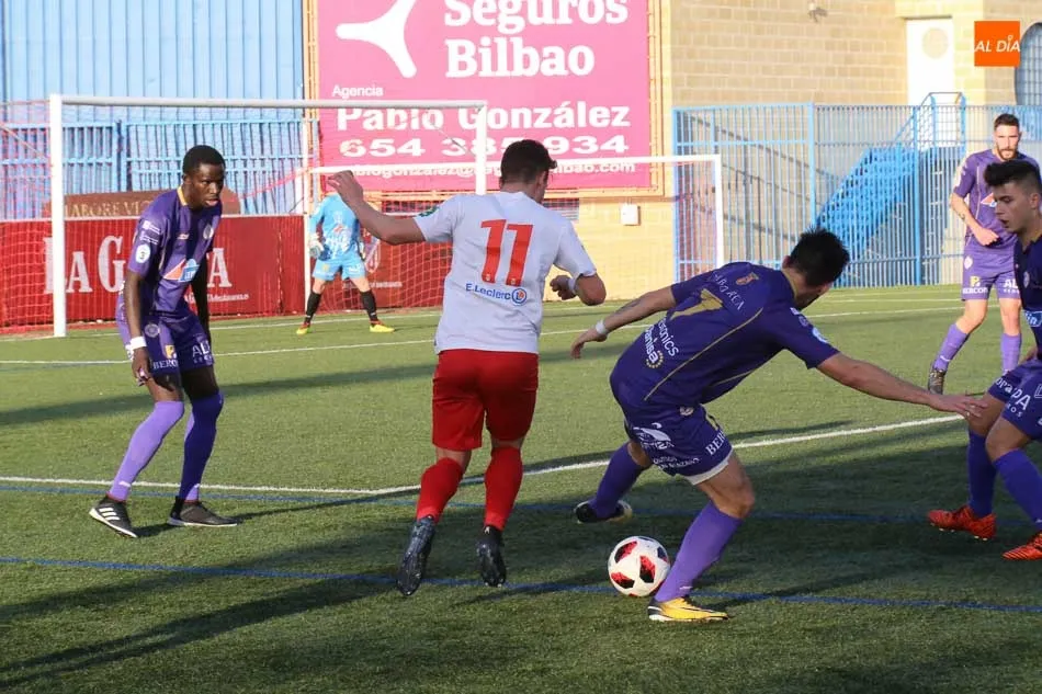 Foto 7 - El Santa Marta acusa la ineficacia de cara a puerta y cae contra el Cristo Atl&eacute;tico (1-2)