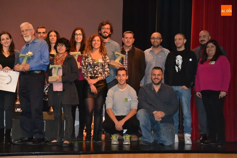 Foto 3 - &lsquo;The Departure&rsquo;, gran triunfador en la gala de clausura del 8&ordm; FICEE, que record&oacute; a Roberto...