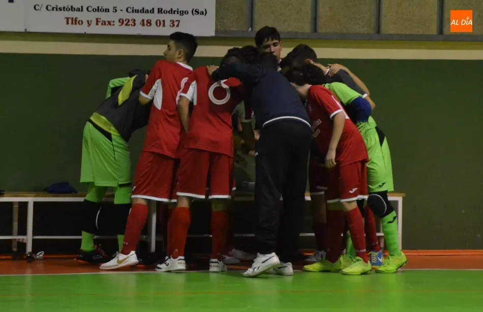 Foto 2 - Doblete de victorias de juveniles y cadetes del III Columnas pese a darles el Trepalio un poco de...