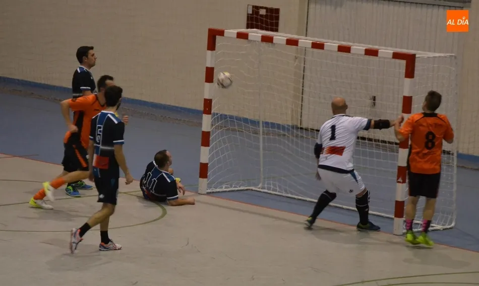 Foto 6 - El Mir&oacute;briga Futsal tiene que conformarse con un empate tras dejar escapar un 3-0 en 1&rsquo;16&rdquo;  
