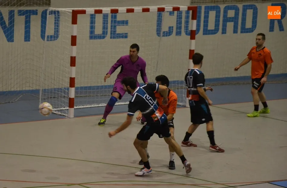 Foto 2 - El Mir&oacute;briga Futsal tiene que conformarse con un empate tras dejar escapar un 3-0 en 1&rsquo;16&rdquo;  