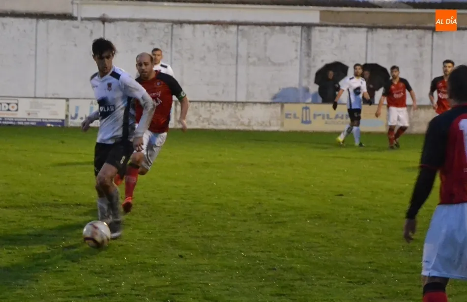 Foto 8 - El B&eacute;jar asalta el Francisco Mateos 10 a&ntilde;os despu&eacute;s en un derby de sabor a&ntilde;ejo con barro y...