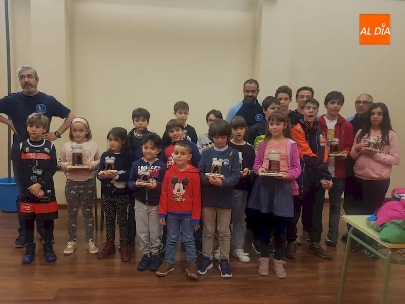 Foto 2 - El Colegio La Milagrosa celebra con &eacute;xito su V Torneo de Ajedrez