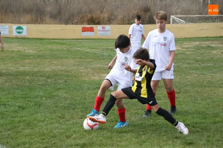 Foto 10 - La jornada se salda con cinco victorias, dos empates y una derrota para el Alba de Tormes CF