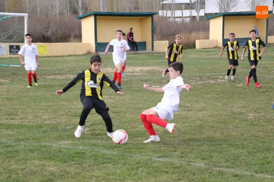 Foto 7 - La jornada se salda con cinco victorias, dos empates y una derrota para el Alba de Tormes CF