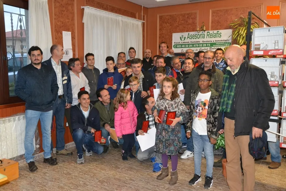 Foto 7 - La Exposici&oacute;n Ornitol&oacute;gica llega a su final con la entrega de premios a 38 criadores  