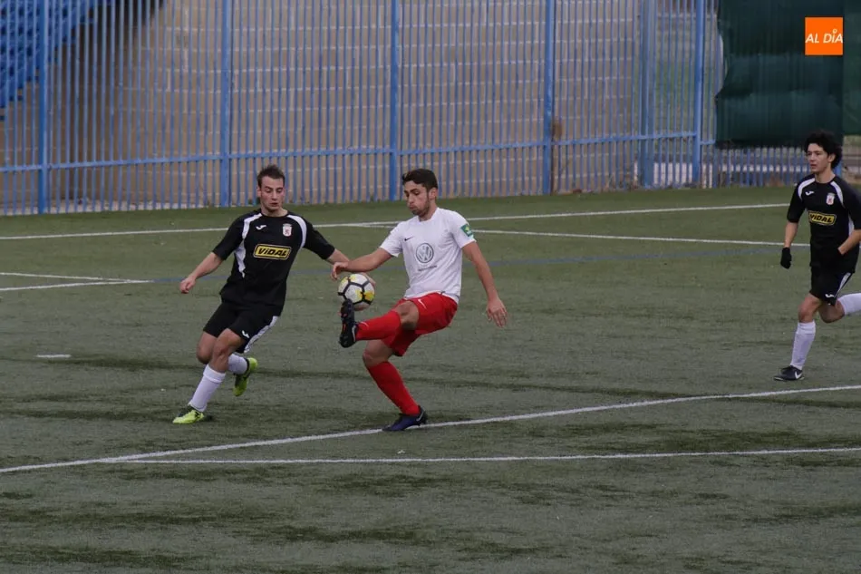 Foto 9 - El Santa Marta de Liga Nacional Juvenil empata (0-0) en el Alfonso San Casto ante el F&uacute;tbol Pe&ntilde;a