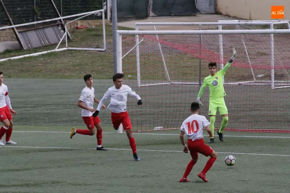 Foto 4 - El Santa Marta de Liga Nacional Juvenil empata (0-0) en el Alfonso San Casto ante el F&uacute;tbol Pe&ntilde;a
