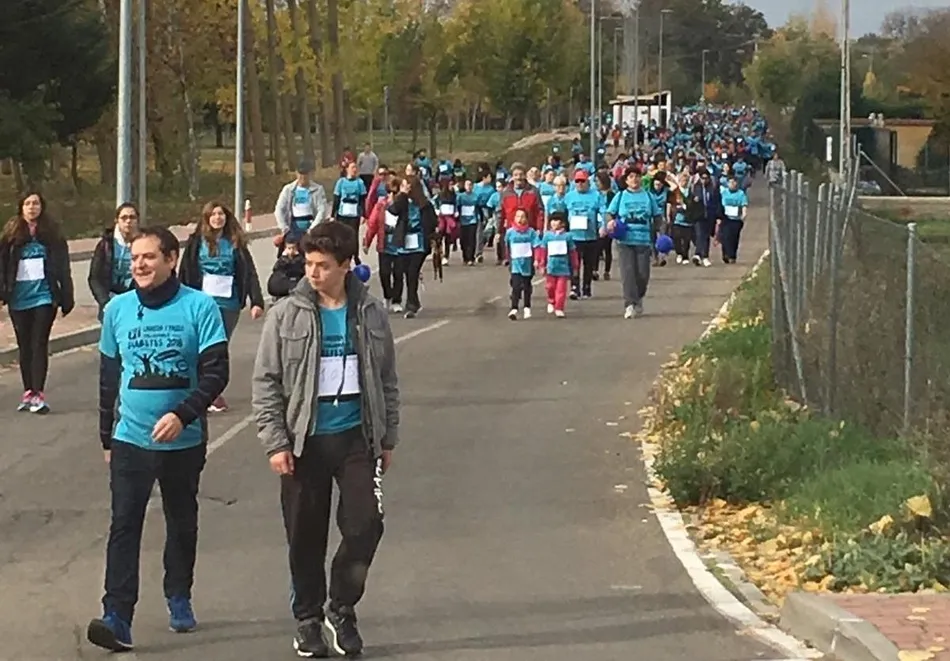 Foto 7 - Unas cuantas im&aacute;genes m&aacute;s de la multitudinaria Carrera y Paseo Saludable por la Diabetes 2018  