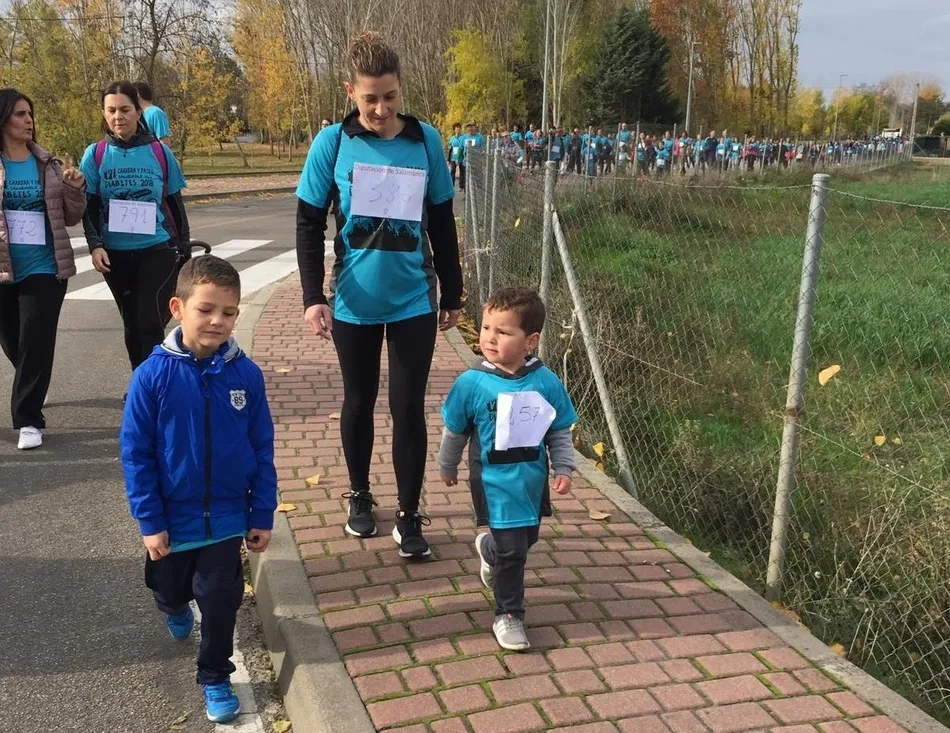 Foto 9 - Unas cuantas im&aacute;genes m&aacute;s de la multitudinaria Carrera y Paseo Saludable por la Diabetes 2018  