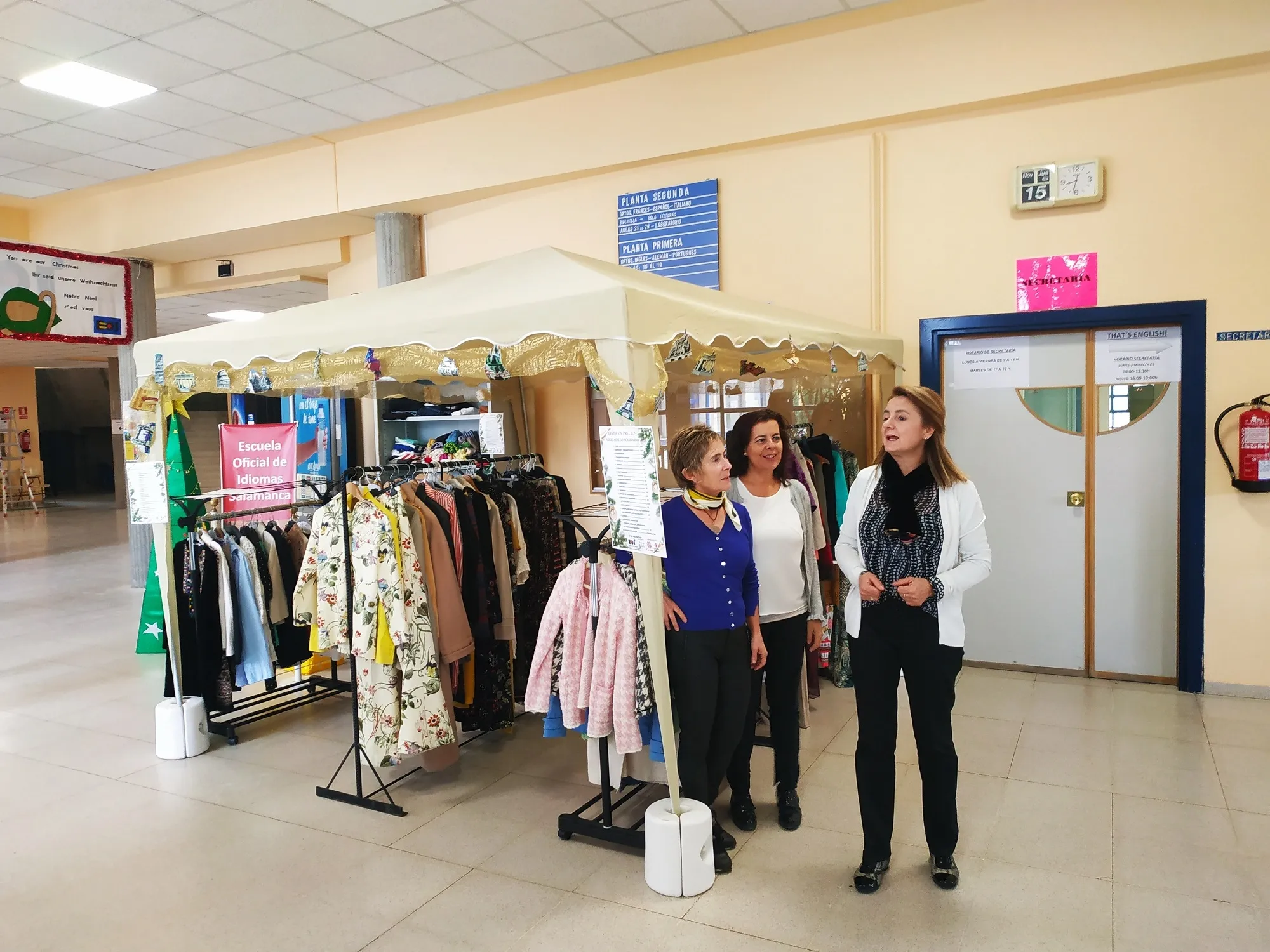 Foto 6 - El Centro Europe Direct acoge un nuevo mercadillo solidario cuyos beneficios se destinar&aacute;n a...