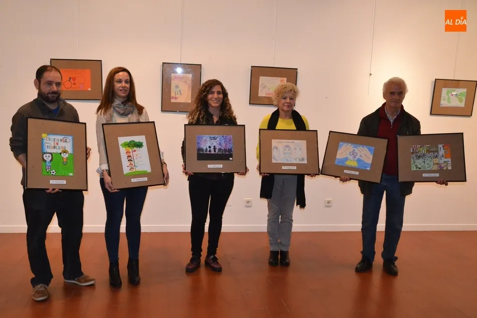 Irene Román y Mirella Iglesias se adjudican los concursos de dibujo y relatos cortos de Ampli  