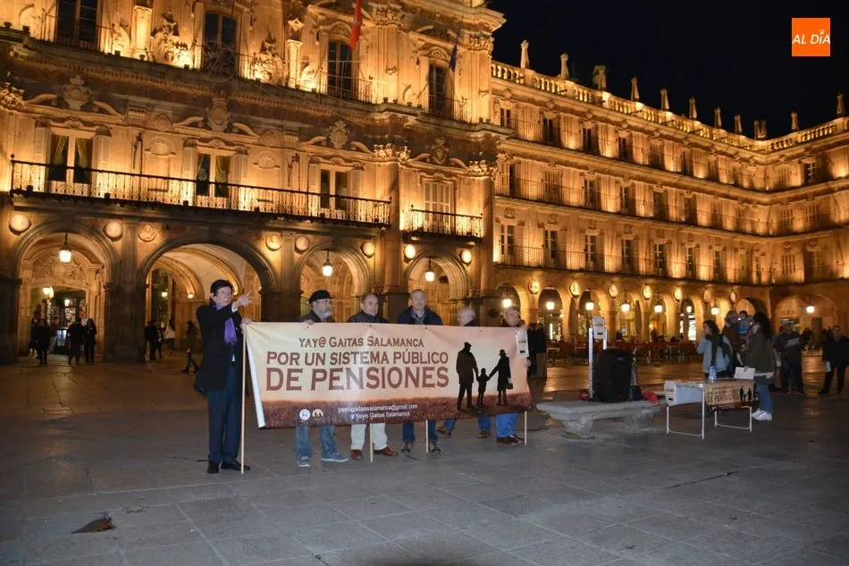 Foto 2 - Los &lsquo;Yayogaitas&rsquo; contin&uacute;an con sus movilizaciones por un sistema p&uacute;blico de pensiones  