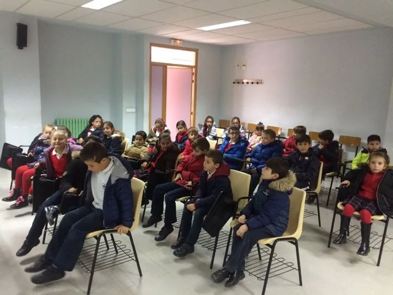 Foto 11 - Alumnos del colegio Padres Trinitarios visitan el Parque Municipal de Bomberos&nbsp;  