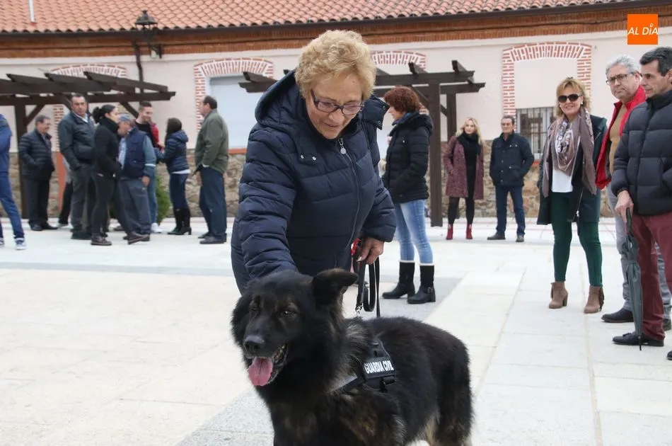 Foto 3 - Exhibici&oacute;n de la Guardia Civil en Galinduste
