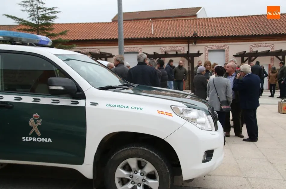 Foto 2 - Exhibici&oacute;n de la Guardia Civil en Galinduste