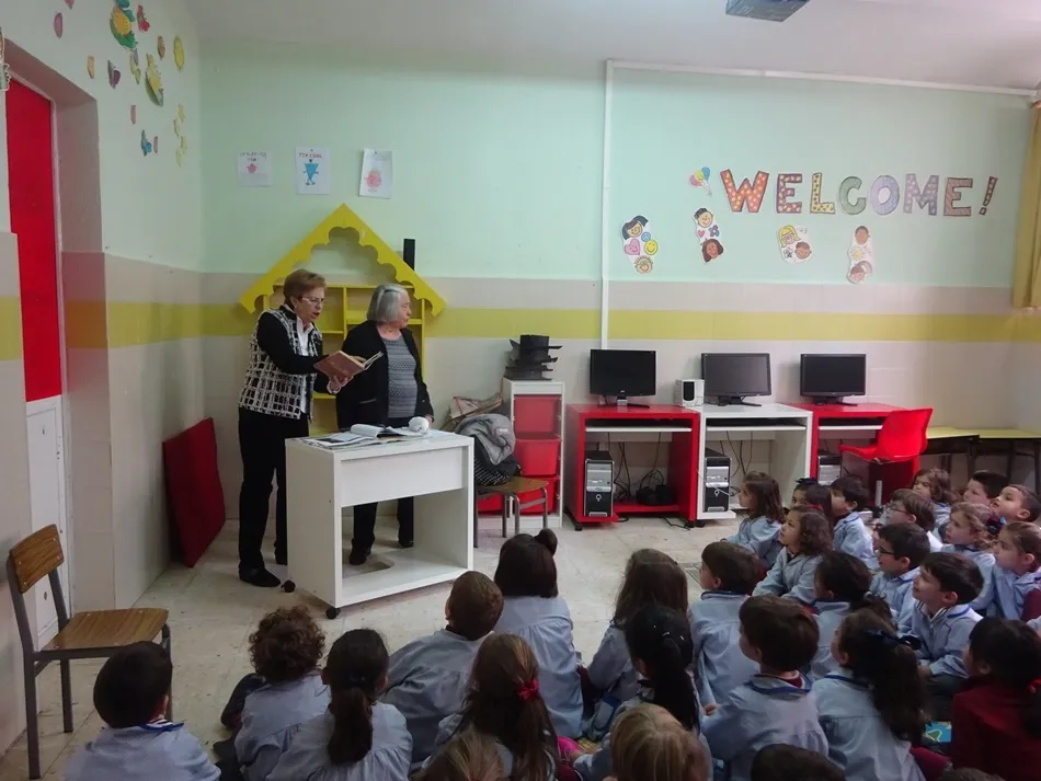 Foto 4 - Entra&ntilde;able encuentro intergeneracional en el colegio San Juan Bosco