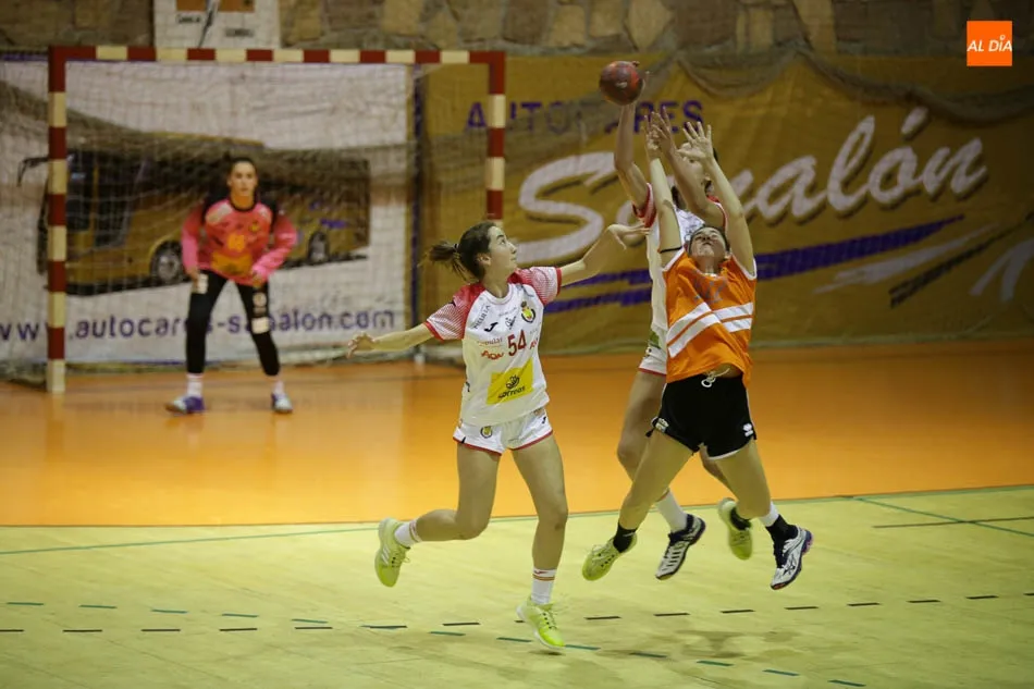 Foto 9 - El Cadete del Ciudad de Salamanca le sirve como preparaci&oacute;n a la Selecci&oacute;n Espa&ntilde;ola de Balonmano ...