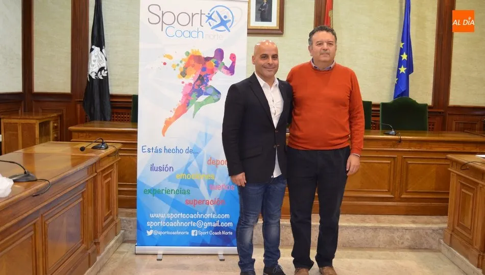 De i. a d. Roberto C. Fernández y Raúl Hernández