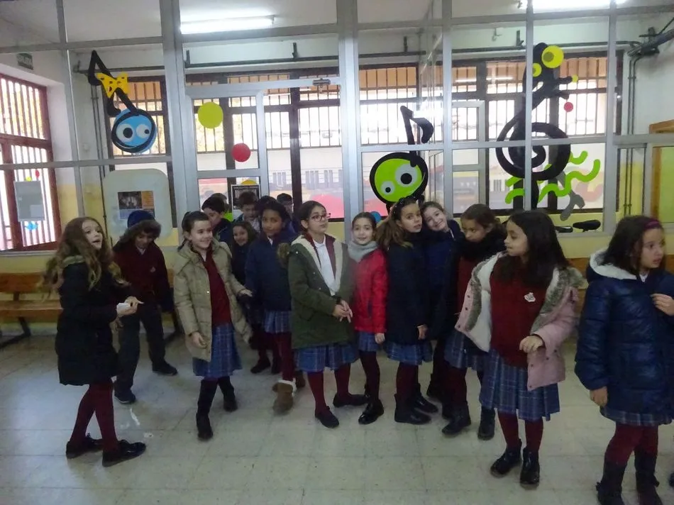 Foto 4 - El colegio San Juan Bosco visita la&nbsp;Escuela&nbsp;Municipal&nbsp;de&nbsp;M&uacute;sica&nbsp;y Danza &lsquo;Santa Cecilia&rsquo;  