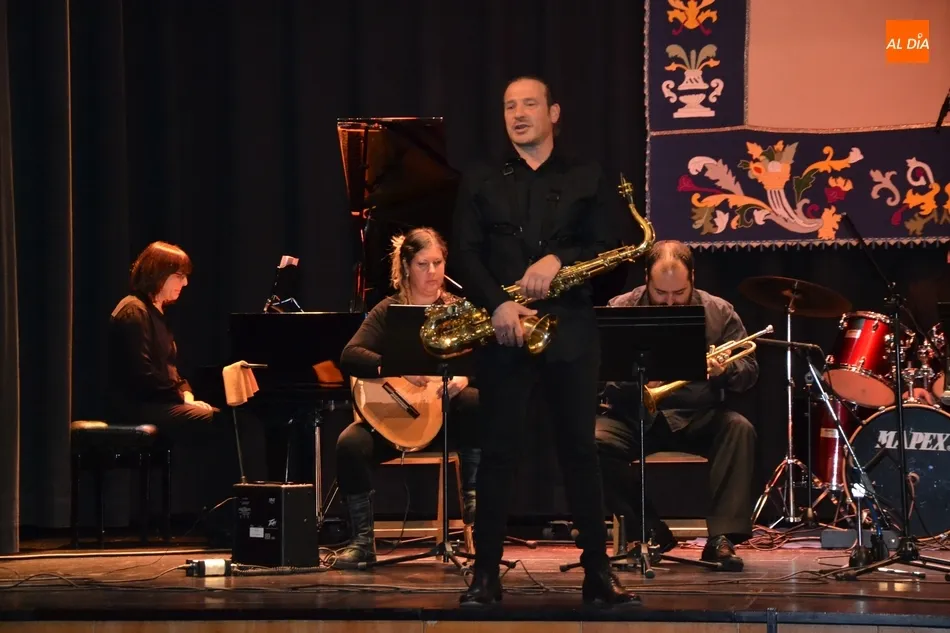 Foto 6 - Los profesores de la Escuela de M&uacute;sica abren los festejos de Santa Cecilia  
