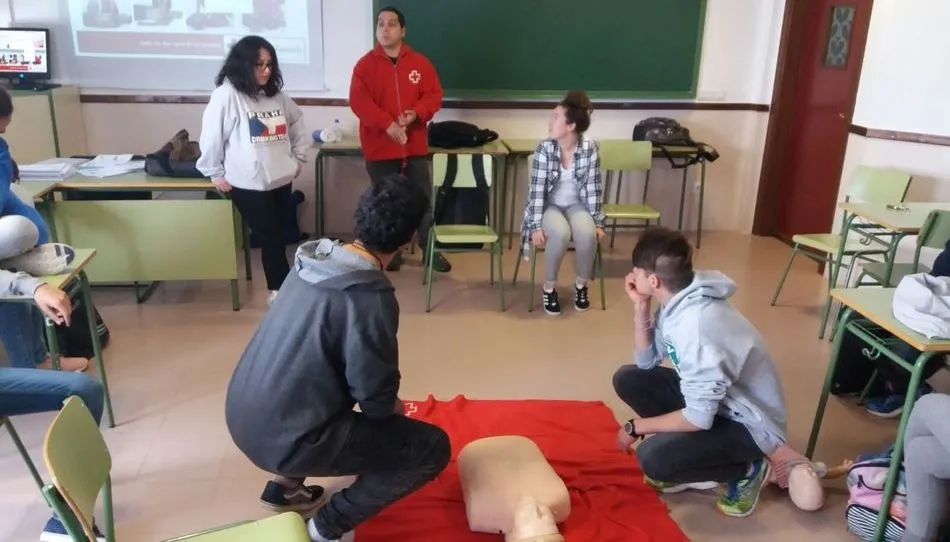Uno de los cursos de primeros auxilios de Cruz Roja