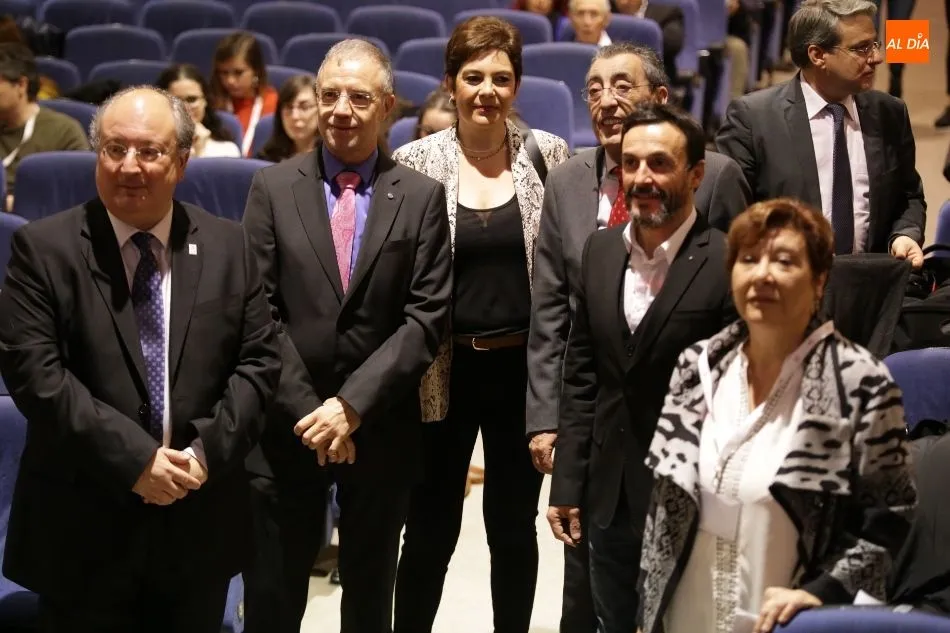 Foto 6 - "Hay que promover m&aacute;s conciencia sobre los riesgos de la ni&ntilde;ez en el siglo XXI"