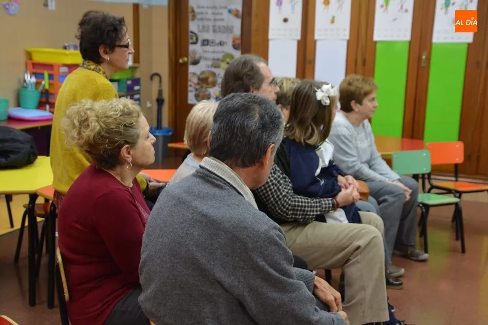 Foto 5 - Medio millar de escolares participan en el&nbsp;programa intergeneracional de cuentacuentos