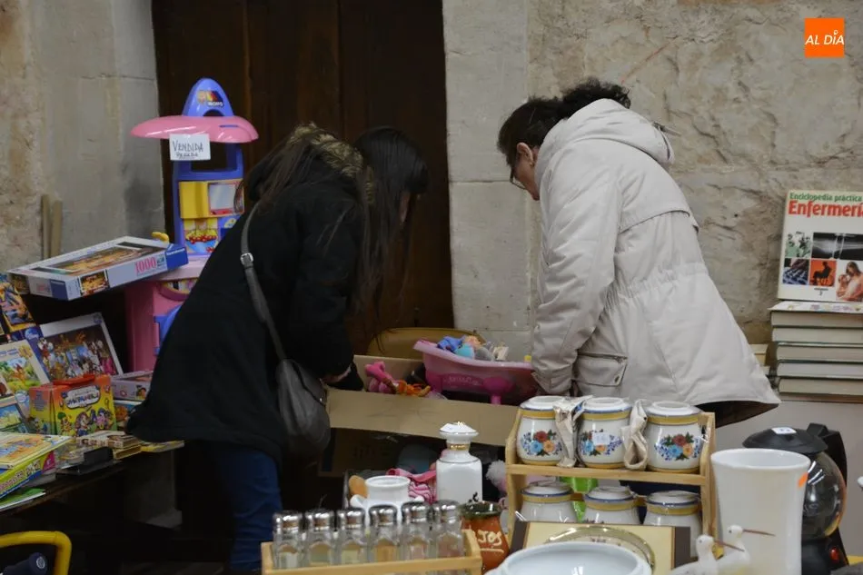 Foto 9 - El mercadillo de AMPUSASA ayudar&aacute; a financiar el programa &lsquo;Vacaciones en Paz&rsquo;  