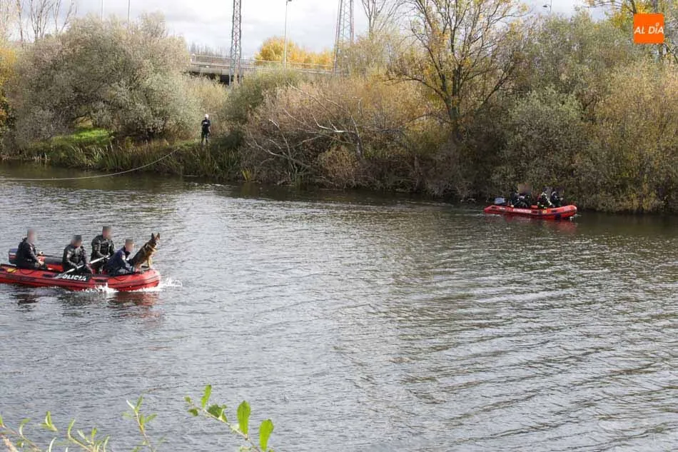 Foto 4 - La b&uacute;squeda del enfermo de alzheimer desaparecido se centra en el r&iacute;o con el apoyo de los GEOS&nbsp;