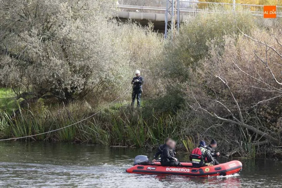 Foto 2 - La b&uacute;squeda del enfermo de alzheimer desaparecido se centra en el r&iacute;o con el apoyo de los GEOS&nbsp;