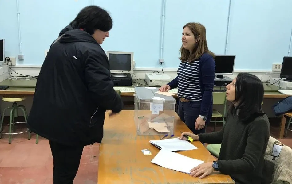 Día de elecciones en varios centros educativos para renovar los consejos escolares  