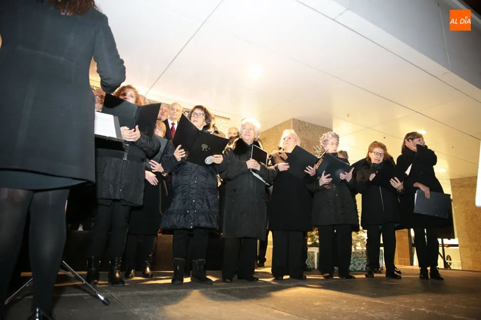 Foto 6 - El Corte Ingl&eacute;s inaugura la Navidad con el encendido de la fachada de Mar&iacute;a Auxiliadora