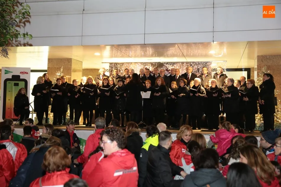Foto 5 - El Corte Ingl&eacute;s inaugura la Navidad con el encendido de la fachada de Mar&iacute;a Auxiliadora