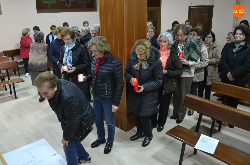 Foto 9 - Manos Unidas crea con sus velas un gran &lsquo;24&rsquo; para iluminar el mundo  