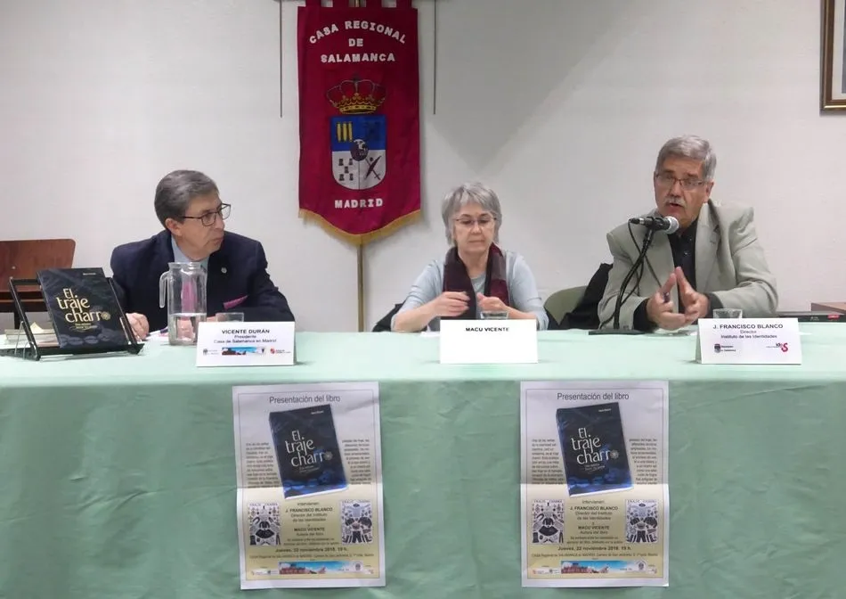 Foto 2 - Presentaci&oacute;n en Madrid del libro &lsquo;El traje charro&rsquo; publicado por el IDES de la Diputaci&oacute;n  