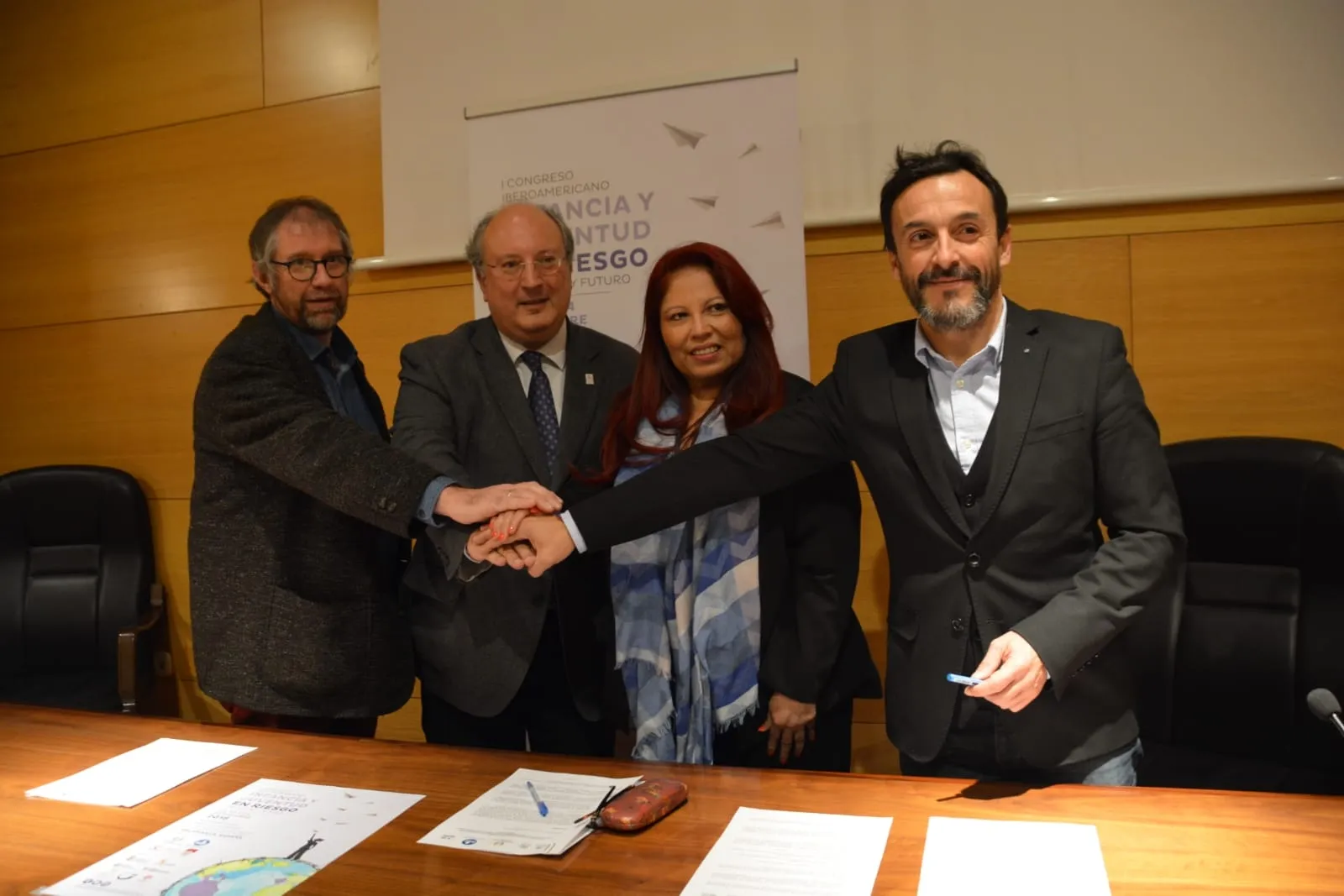 La Universidad y tres ONG firman un convenio para garantizar los derechos de los niños  