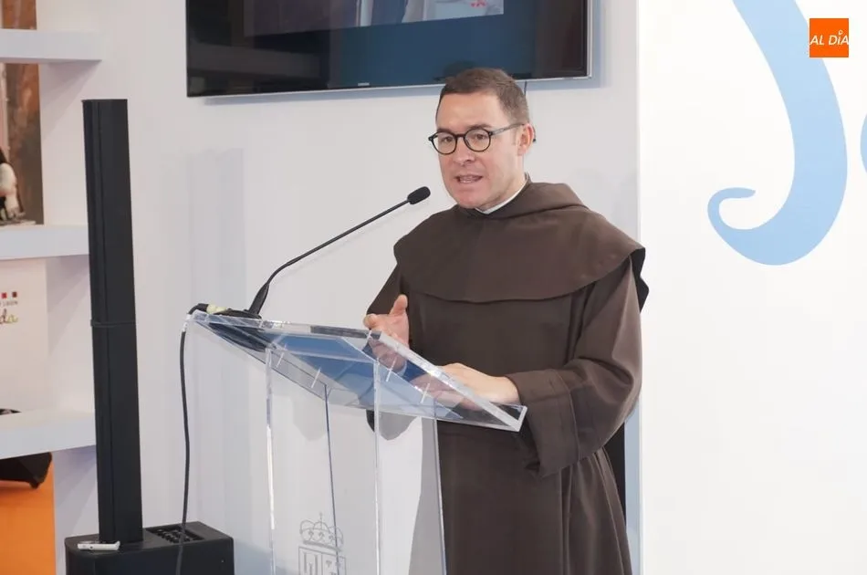 El prior de los Carmelitas Descalzos de Alba de Tormes promocionó en Intur la ruta De la cuna al sepulcro